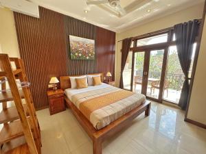 Naeera Guest House