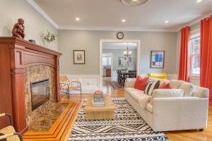 Prime Location, King Beds, Outdoor Space, Bbq Grill, Free Parking, WiFi, Luxe
