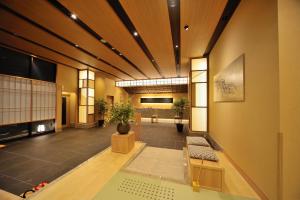 富山御宿野乃天然温泉经济型酒店大厅或接待区