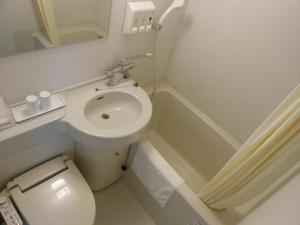 相模原市天堂酒店的一间浴室