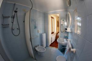 普瑞玛维拉迷你酒店的一间浴室