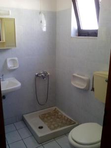 伊莎维拉公寓的一间浴室