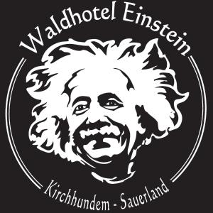 基希洪德姆Waldhotel Einstein的人心 ⁇ 地盘中,用厨房的永恒三明治