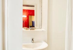 悉尼美杜莎酒店的一间浴室