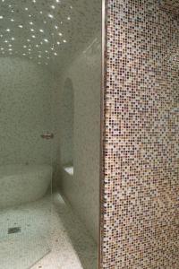 格兰德圣米歇尔酒店的一间浴室