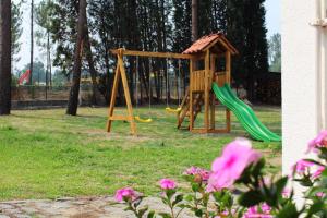 Residencial Pinho Verde的儿童游玩区