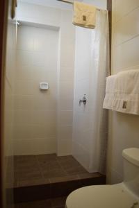 Illariy Hotel的一间浴室