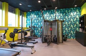 斯塔万格索恩酒店的健身中心和/或健身设施