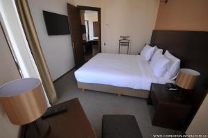 考内尔酒店客房内的一张或多张床位