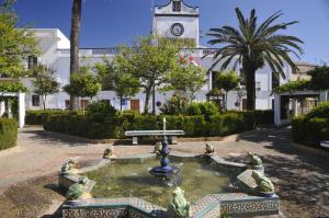 Hostal Tarifa -Recepcion abierta las 24h-外面的花园