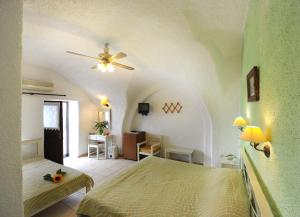 Kavalari Hotel - Adults Only客房内的一张或多张床位