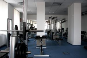 博斯运动休闲中心俱乐部酒店的健身中心和/或健身设施