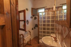 弗利斯科卡拉斯乡村民宿的一间浴室