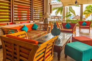 Grand Decameron Montego Beach, A Trademark All-Inclusive Resort酒廊或酒吧区