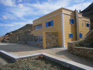 MenetaíKarpathos Guest House的相册照片