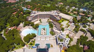 贝莱克Xanadu Resort - High Class All Inclusive的享有度假胜地的空中景致