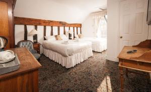 兰戈伦格尔酒店客房内的一张或多张床位