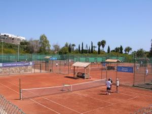 Buena Vista 7708 - Resort Choice内部或周边的网球和/或壁球设施