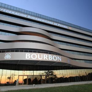 Gran Bourbon Asunción Hotel的证书、奖牌、标识或其他文件