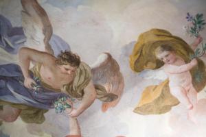佛罗伦萨布基洋缇酒店的天使和孩子的画在天花板上