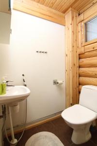 梅西拉营地酒店的一间浴室