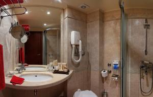 首都酒店的一间浴室