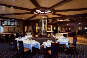 Disney Newport Bay Club餐厅或其他用餐的地方