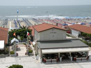 海景或在酒店看到的海景