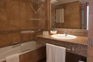 VK圣安东尼奥酒店的一间浴室