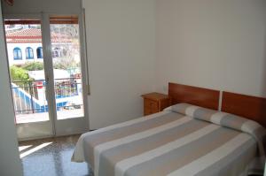 S. Elcano 1-D客房内的一张或多张床位