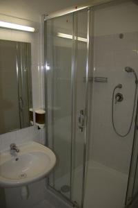 大字旅馆的一间浴室