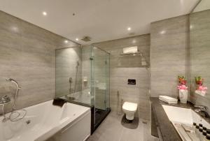 康伯米尔酒店的一间浴室