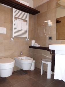 Dolomiti Lodge Villa Gaia的一间浴室