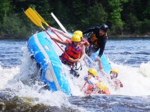 BrysonRafting Momentum的相册照片