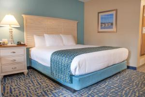 海滩度假大酒店客房内的一张或多张床位