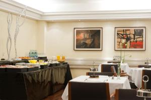 Hotel Gran Derby Suites, a Small Luxury Hotel of the World餐厅或其他用餐的地方