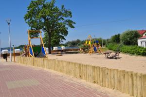 Tawerna Panorama的儿童游玩区
