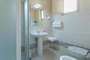 阿泽利奥佛罗伦萨酒店的一间浴室