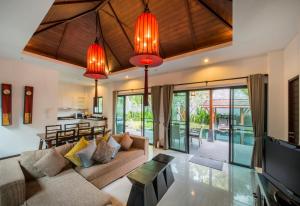 卡马拉海滩The Bell Pool Villa Resort Phuket的相册照片