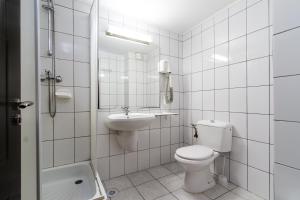 Complex Balnear Cozia的一间浴室