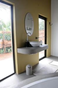 Ukuthula Cottages的一间浴室