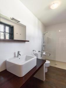 Hotel Pazo de Berbetoros的一间浴室