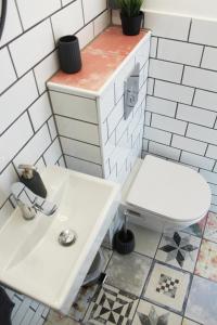 Studio apartman的一间浴室