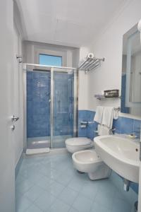 维多利亚广场酒店的一间浴室
