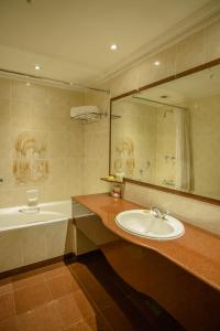 萨洛瓦士丹利酒店的一间浴室