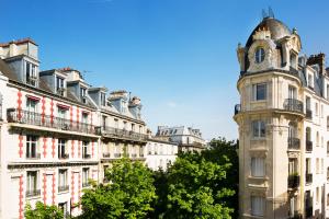 巴黎杜蒙特多尔巴蒂尼奥勒酒店的相册照片