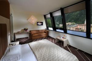 加尔达湖滨里瓦大酒店的相册照片
