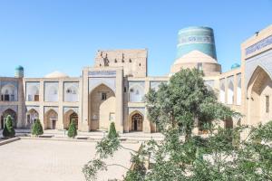 希瓦Orient Star Khiva Hotel- Madrasah Muhammad Aminkhan 1855的相册照片