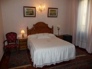 罗雷亚旅馆客房内的一张或多张床位
