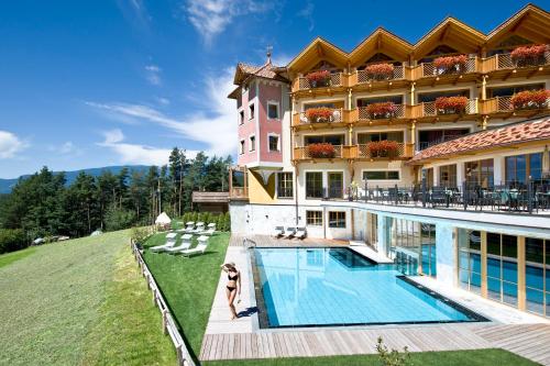 卡斯特尔罗托Hotel Chalet Tianes - Alpine Relax的相册照片